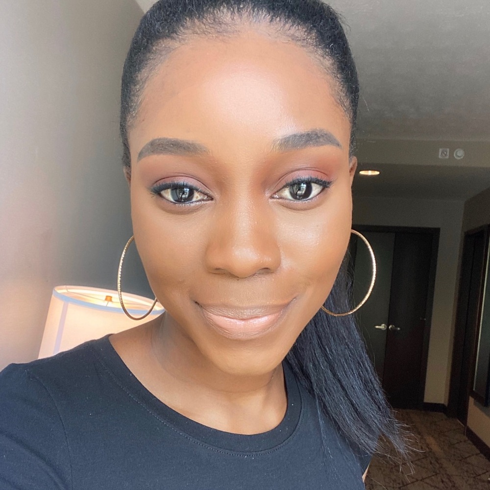 Meet your Posher, Iyanuoluwa